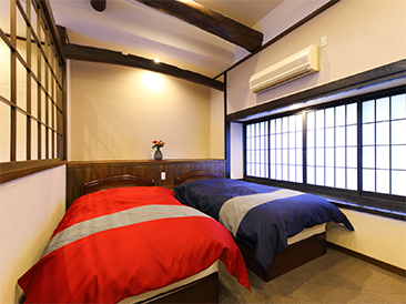 SHIGURE. Semi Japanese style room with semi open-air bath