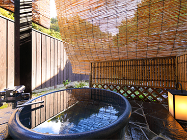 ASAGIRI/YUDUKI. Separate room with open-air bath